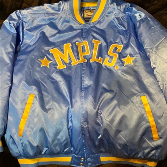 Minneapolis Lakers jacket! - Picture 1 of 2